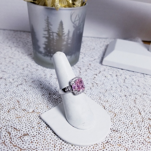 Pink sapphire halo princess Cut stone ring - Picture 2 of 2